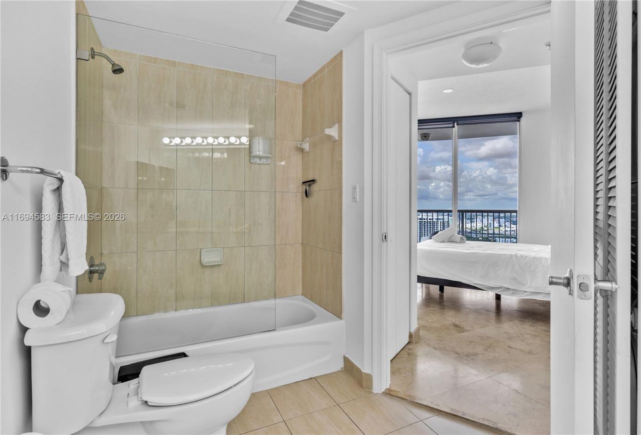 1750 N Bayshore Dr, Unit 5014, Miami, FL 33132 Photo