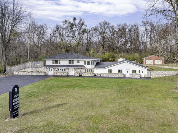 4946 Page Avenue, Michigan Center, MI 49254