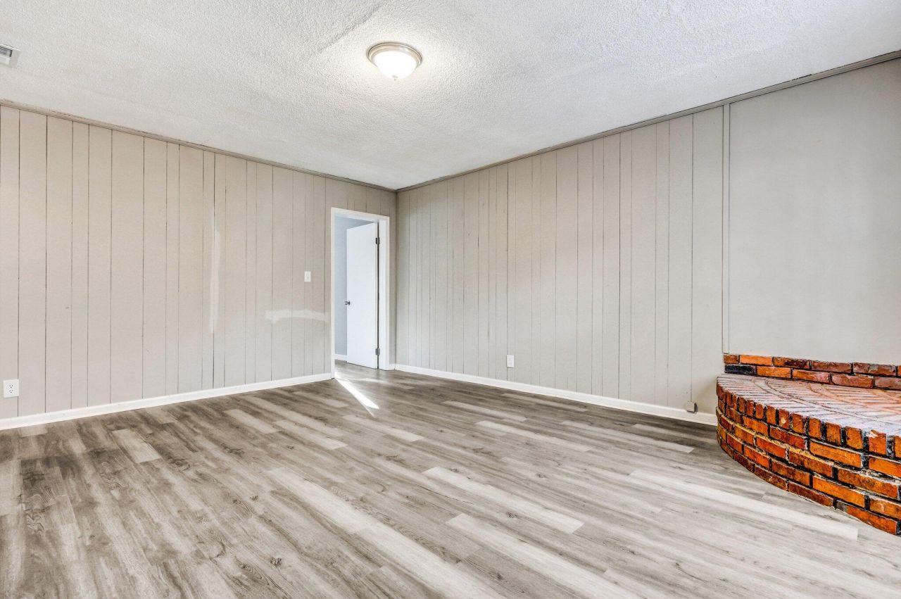 2674 Houston Street Photo 20