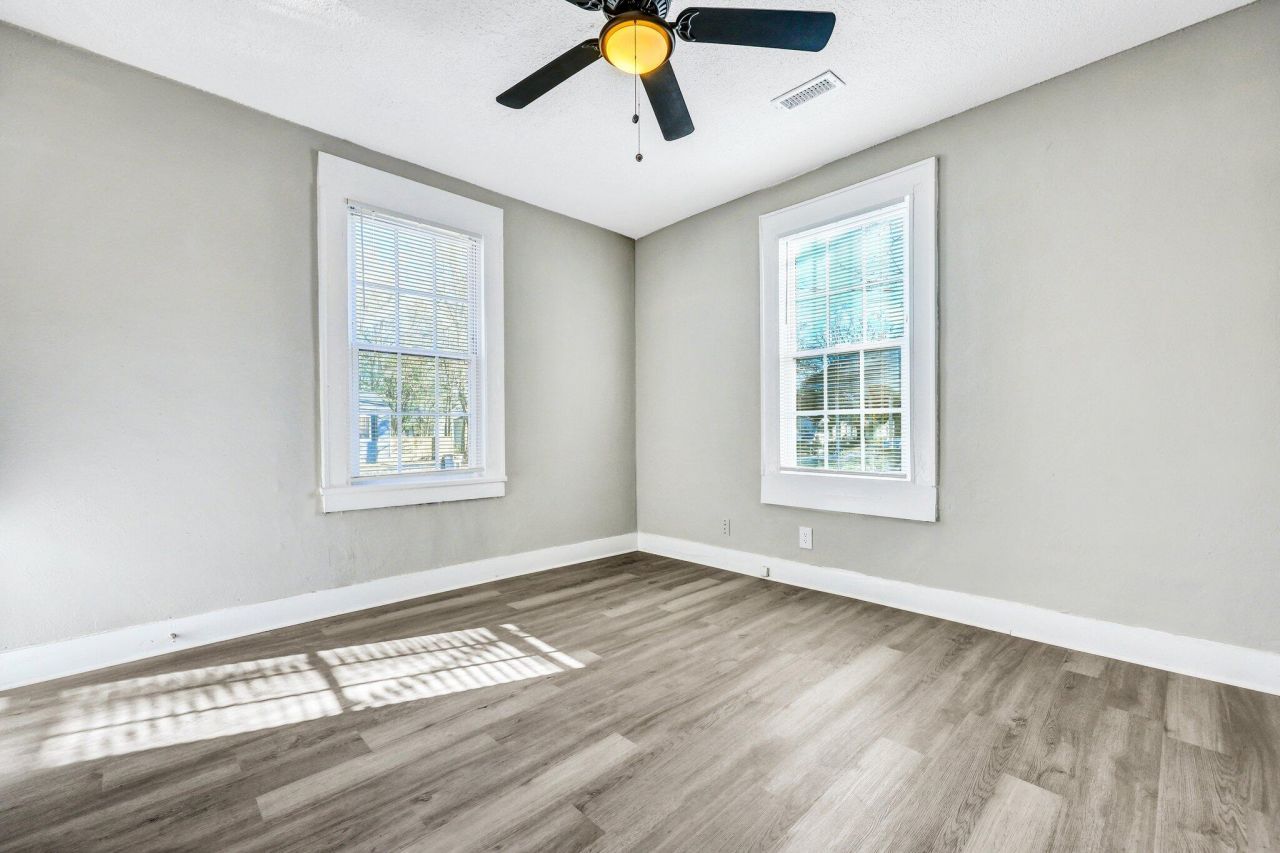 2674 Houston Street Photo 25