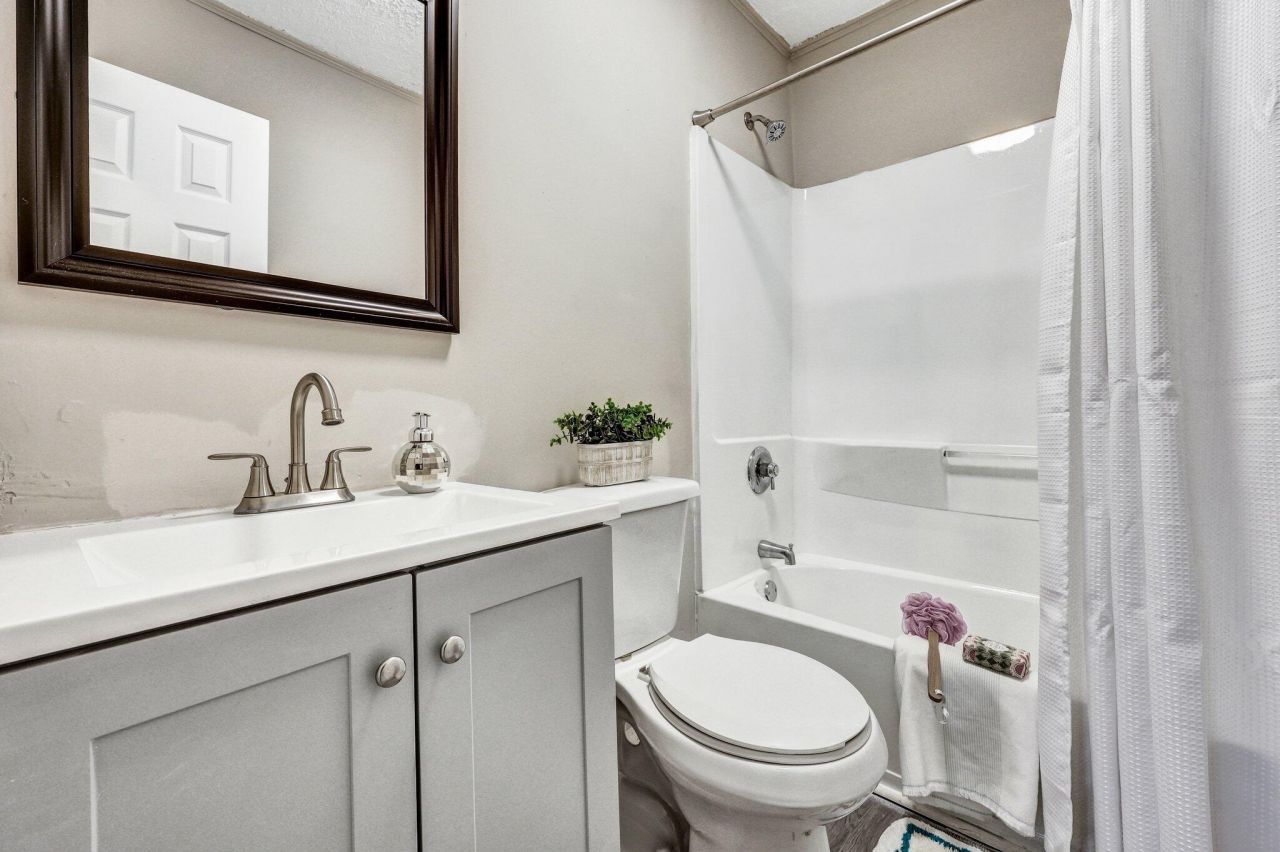 2674 Houston Street Photo 27