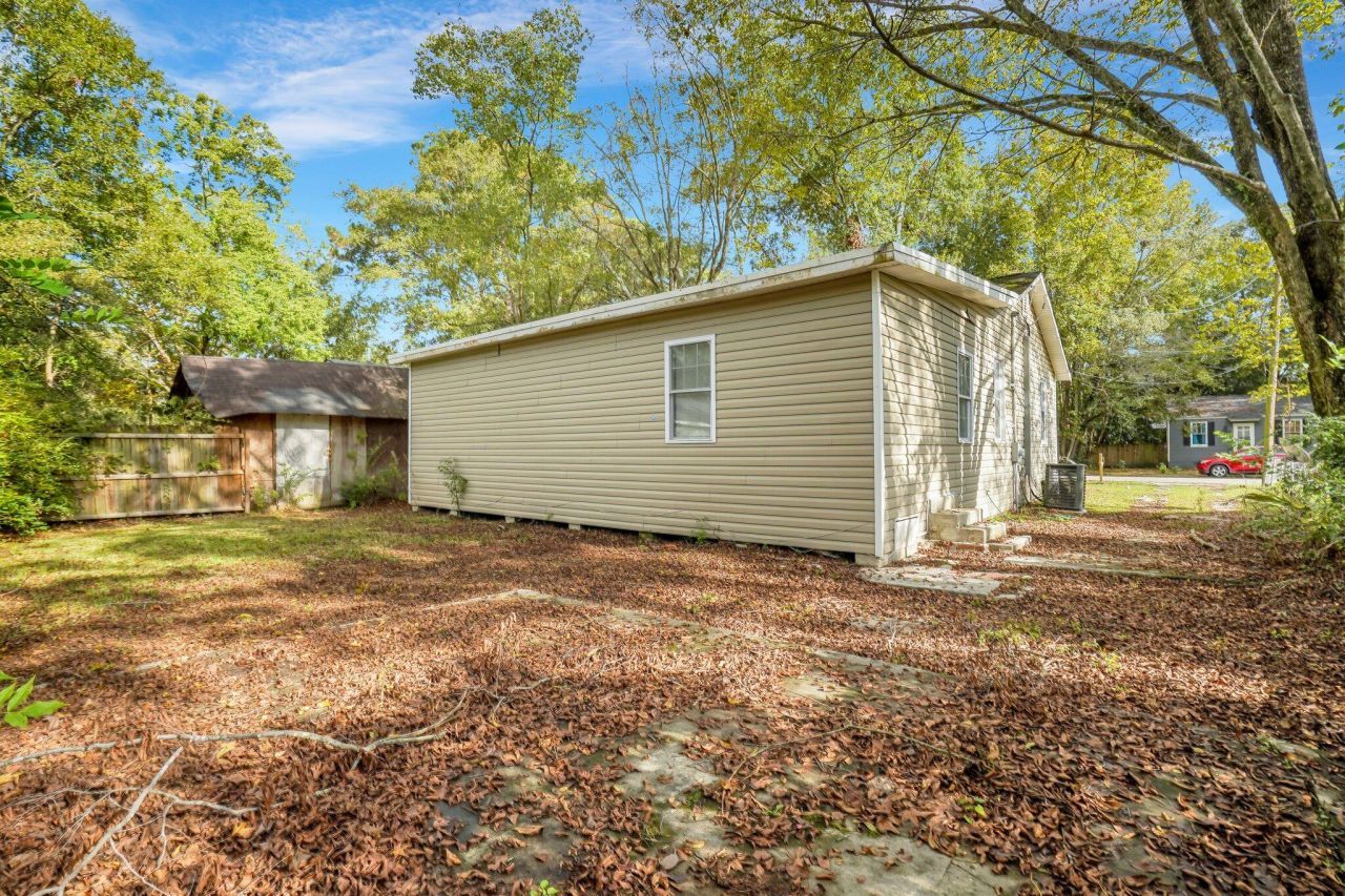 2674 Houston Street Photo 28