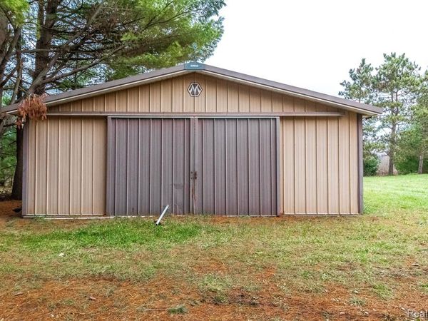 6152 OLD STATE Road, North Branch Twp, MI 48461