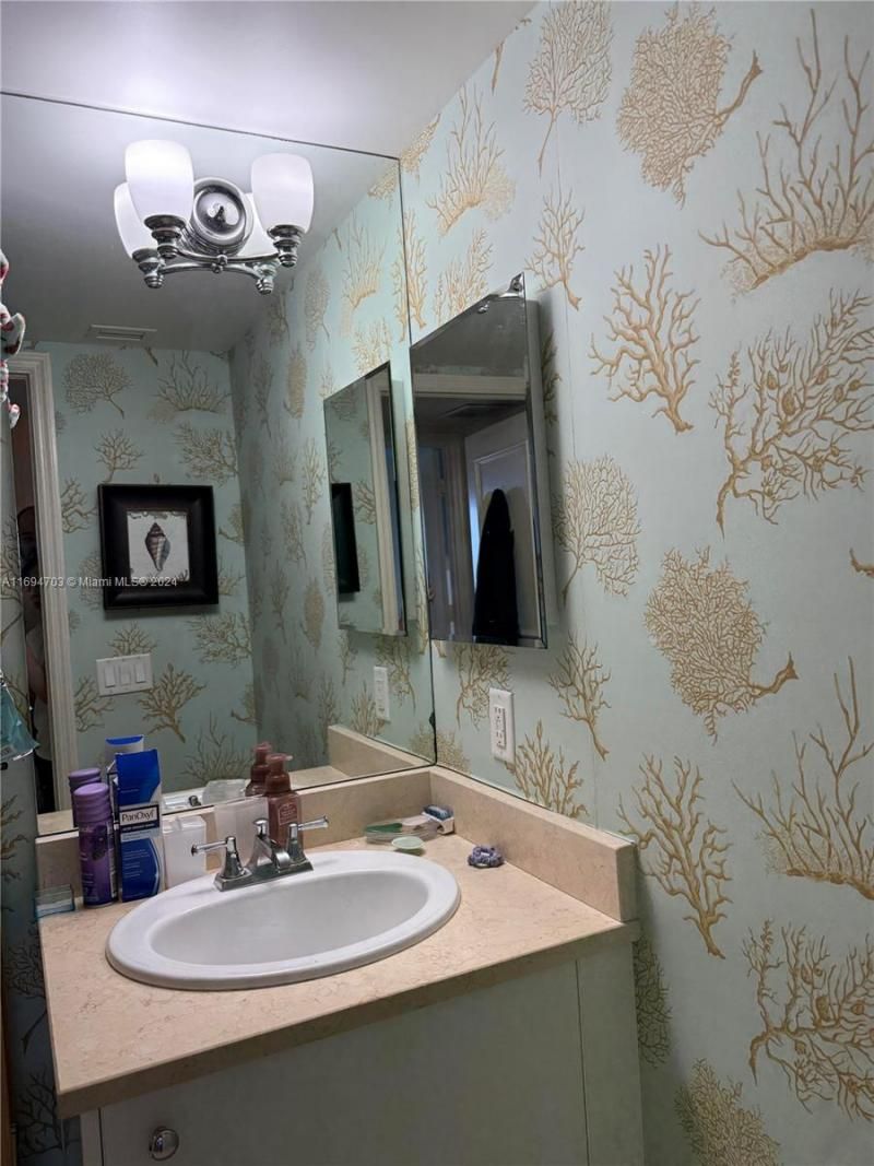 20000 E Country Club Dr, Unit 803, Aventura, FL 33180 Photo