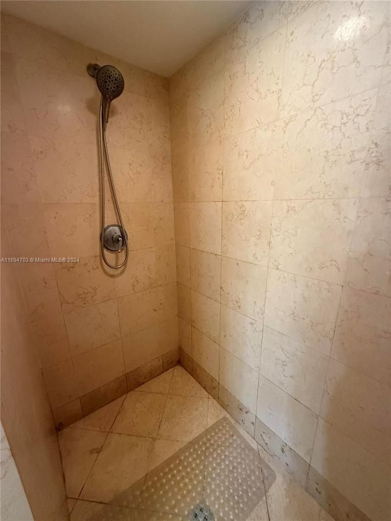 20000 E Country Club Dr, Unit 803, Aventura, FL 33180 Photo
