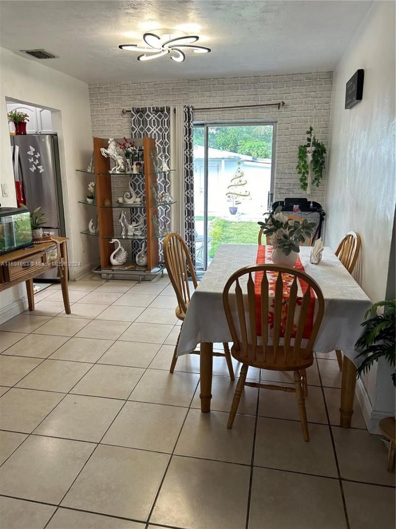 3303 NW 181st St, Miami Gardens, FL 33056 Photo