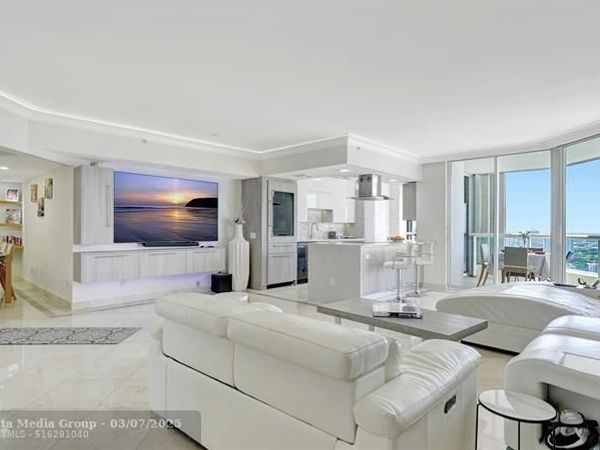 21205 YACHT CLUB DRIVE, Unit 3105, Aventura, FL 33180