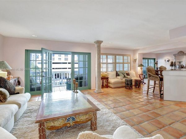 450 Paradise Isle Blvd, Unit 307 & 308, Hallandale Beach, FL 33009