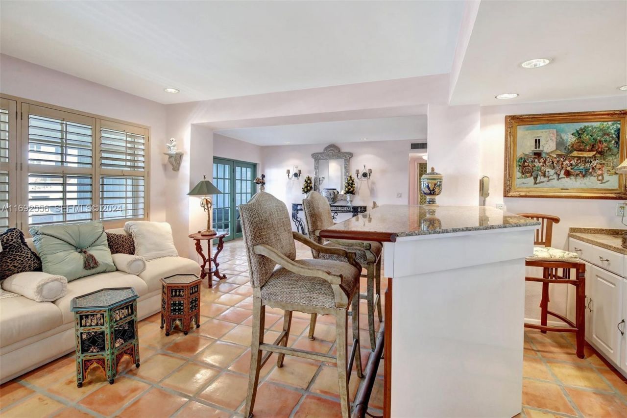 450 Paradise Isle Blvd, Unit 307 & 308, Hallandale Beach, FL 33009 Photo