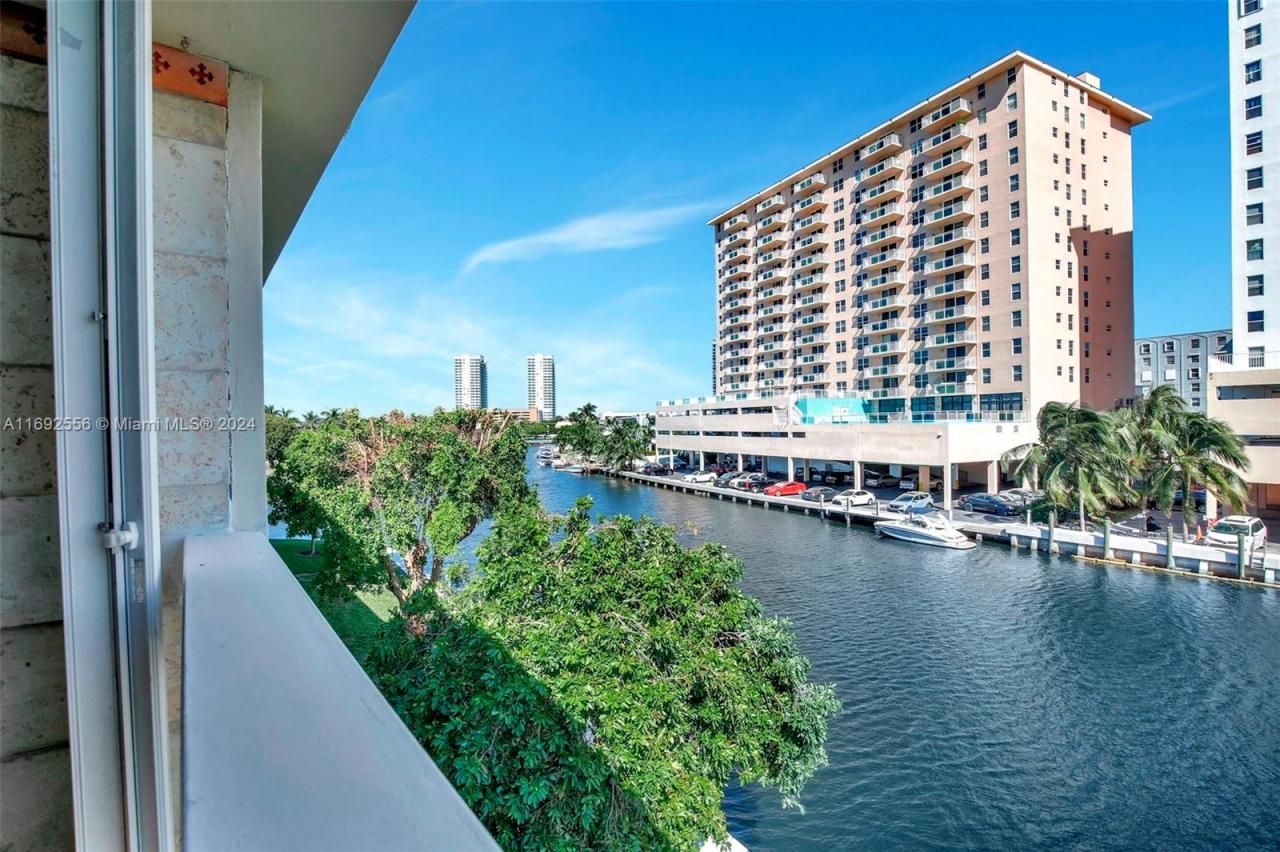 450 Paradise Isle Blvd, Unit 307 & 308, Hallandale Beach, FL 33009 Photo