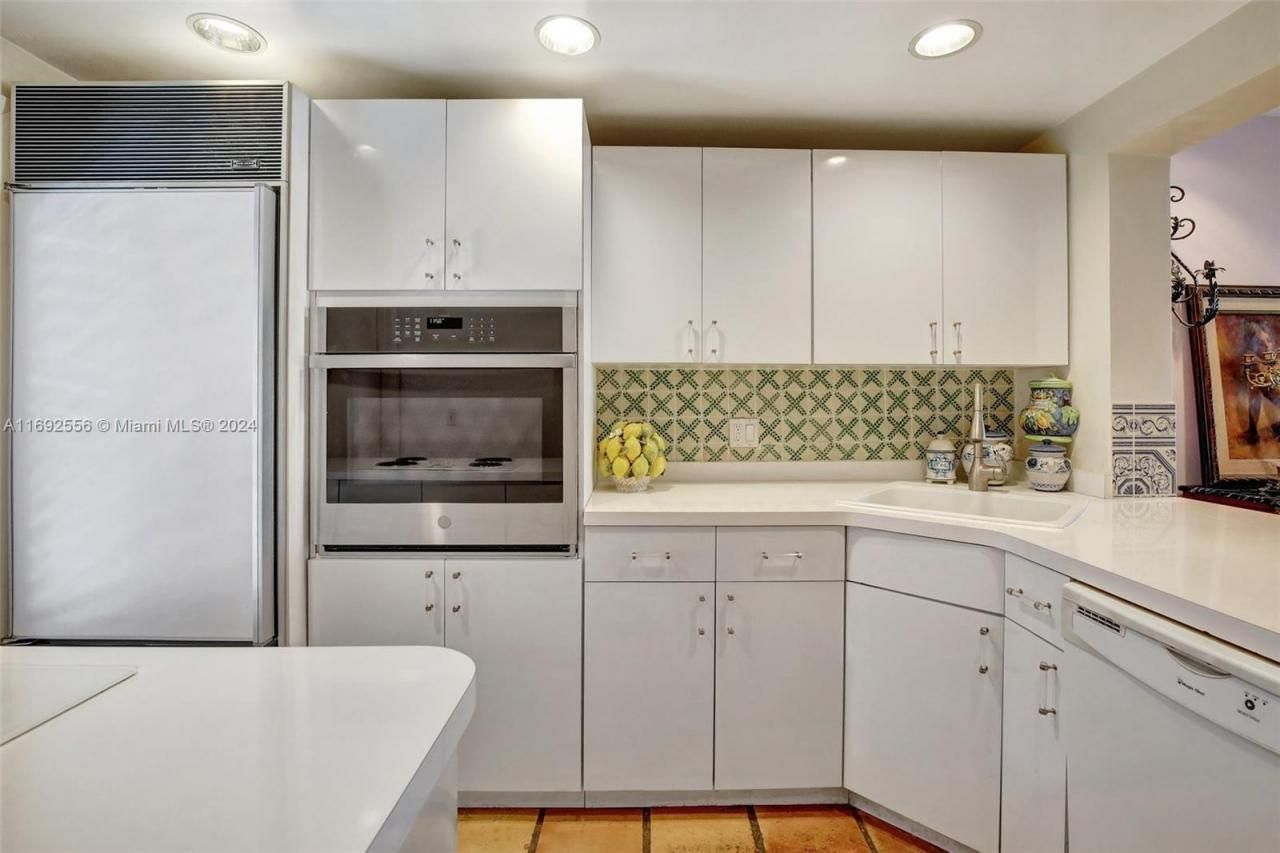 450 Paradise Isle Blvd, Unit 307 & 308, Hallandale Beach, FL 33009 Photo