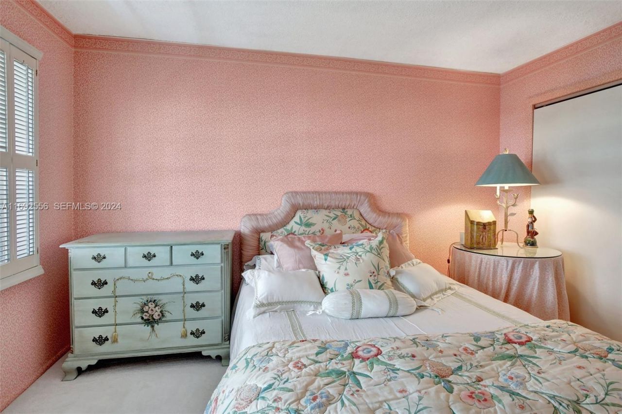 450 Paradise Isle Blvd, Unit 307 & 308, Hallandale Beach, FL 33009 Photo