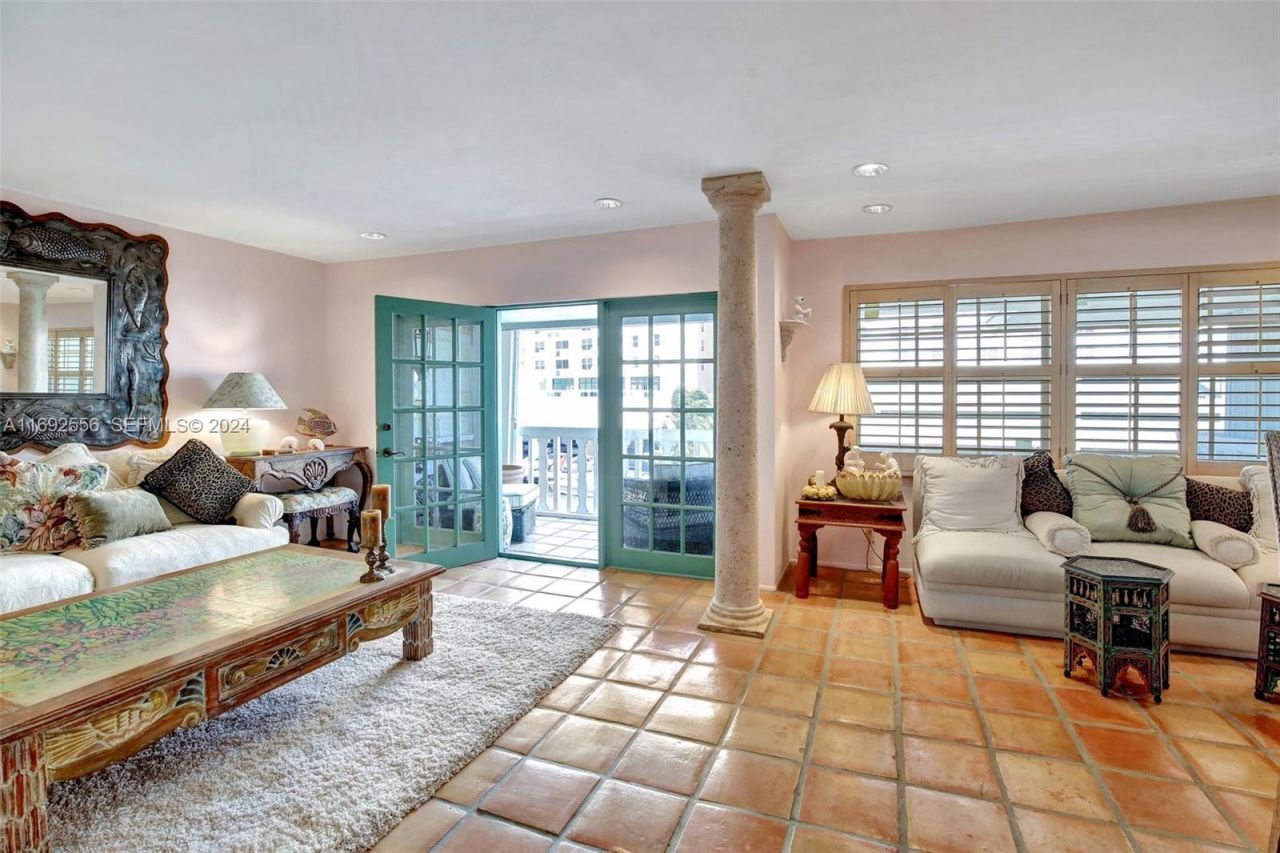 450 Paradise Isle Blvd, Unit 307 & 308, Hallandale Beach, FL 33009 Photo