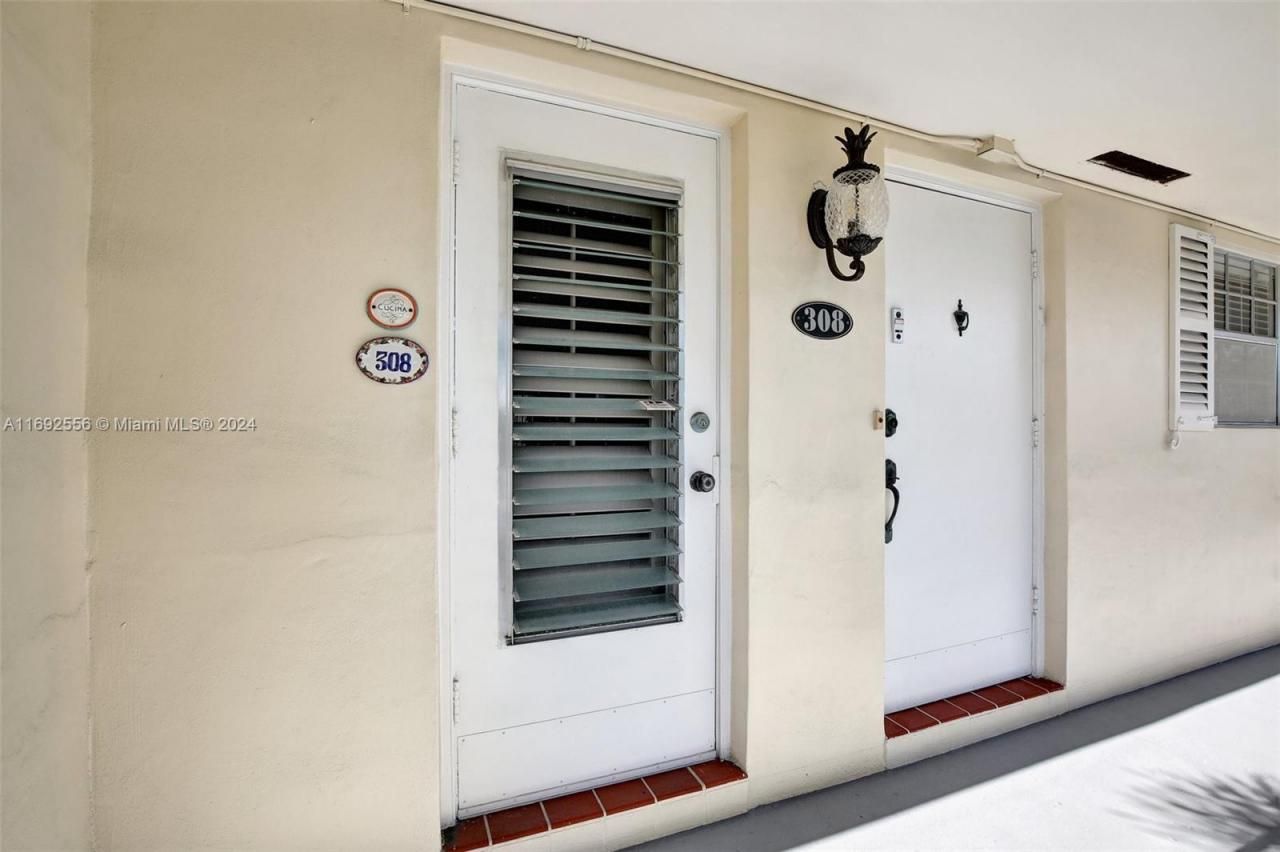 450 Paradise Isle Blvd, Unit 307 & 308, Hallandale Beach, FL 33009 Photo