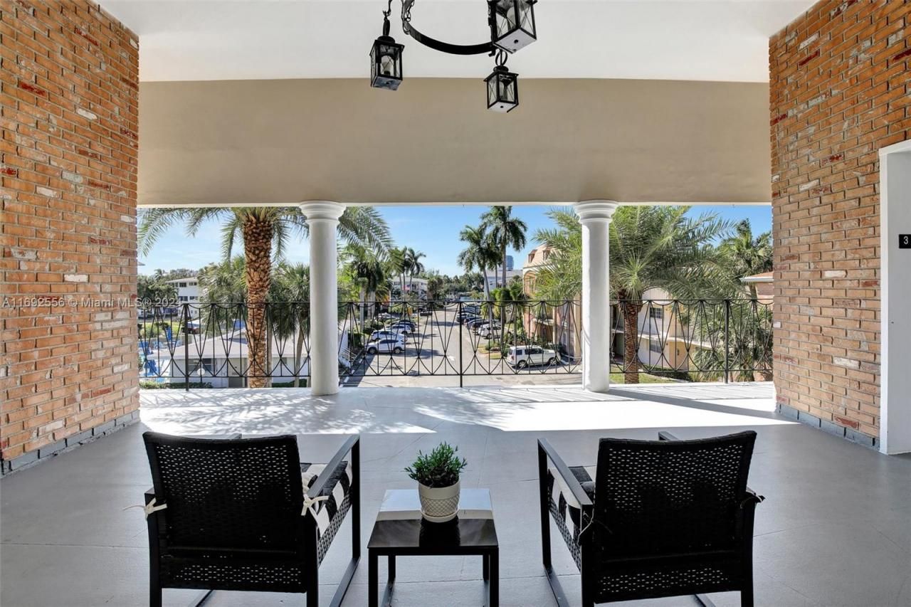 450 Paradise Isle Blvd, Unit 307 & 308, Hallandale Beach, FL 33009 Photo