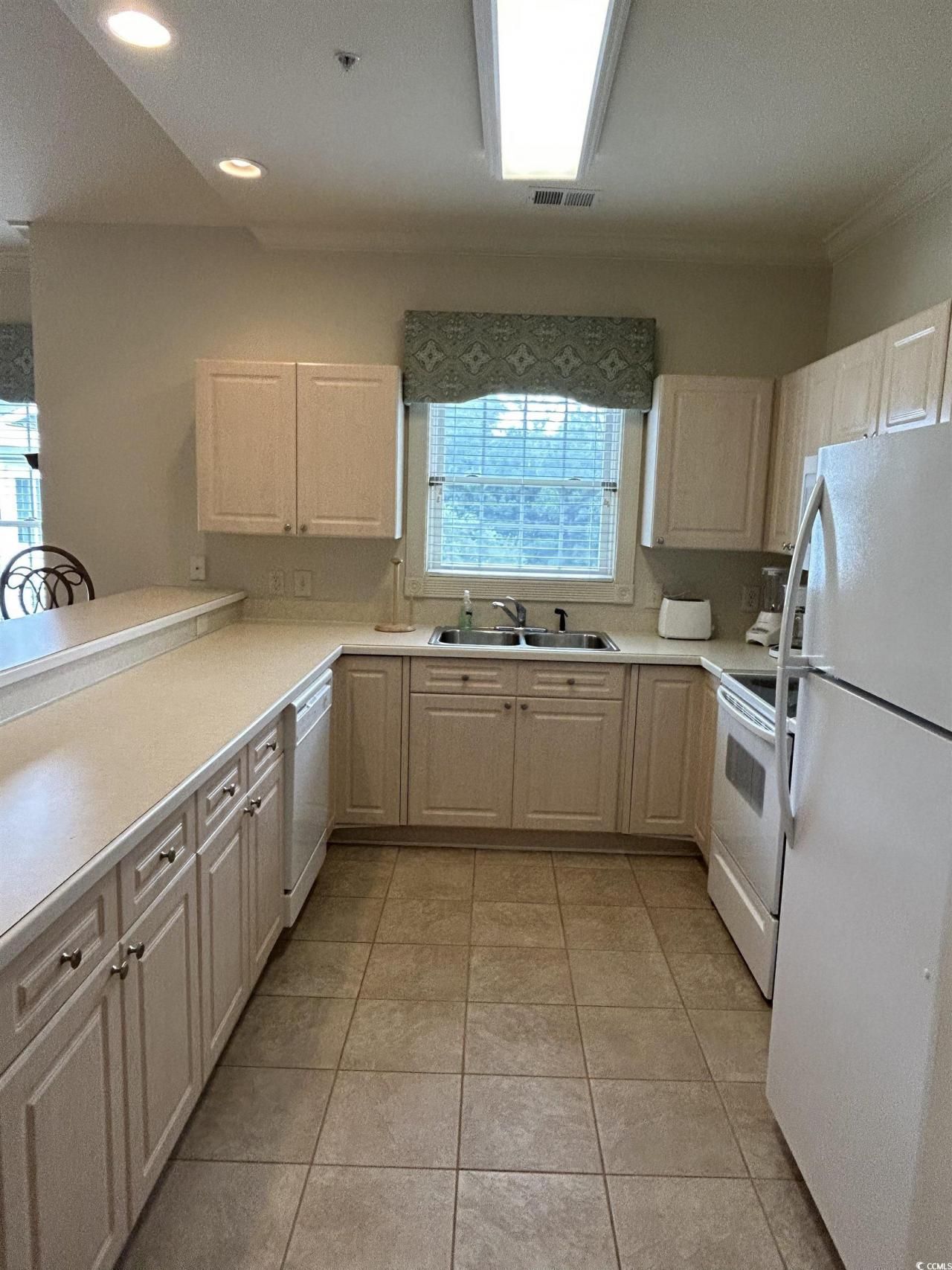 4893 Magnolia Pointe Ln. Photo 11