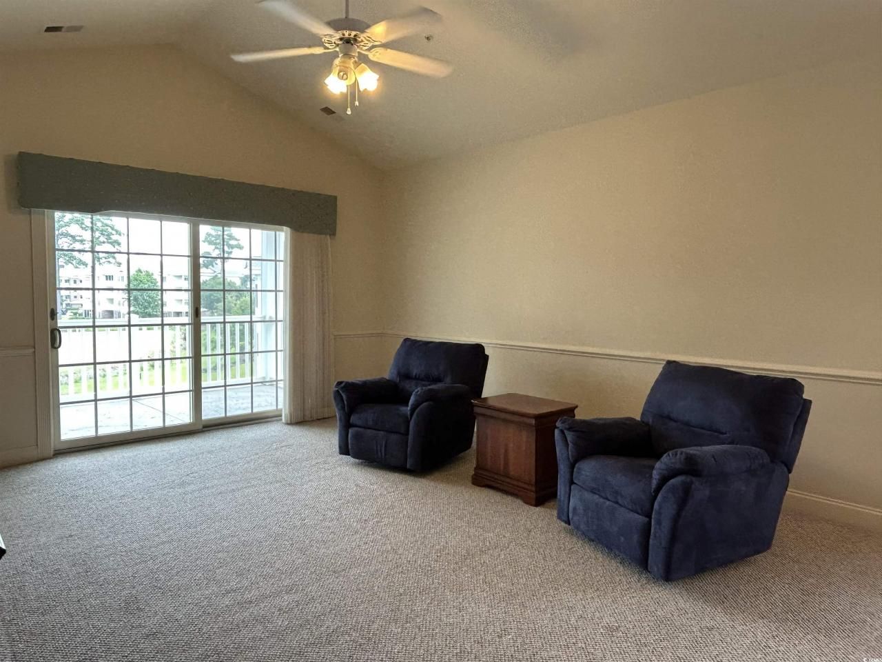 4893 Magnolia Pointe Ln. Photo 8