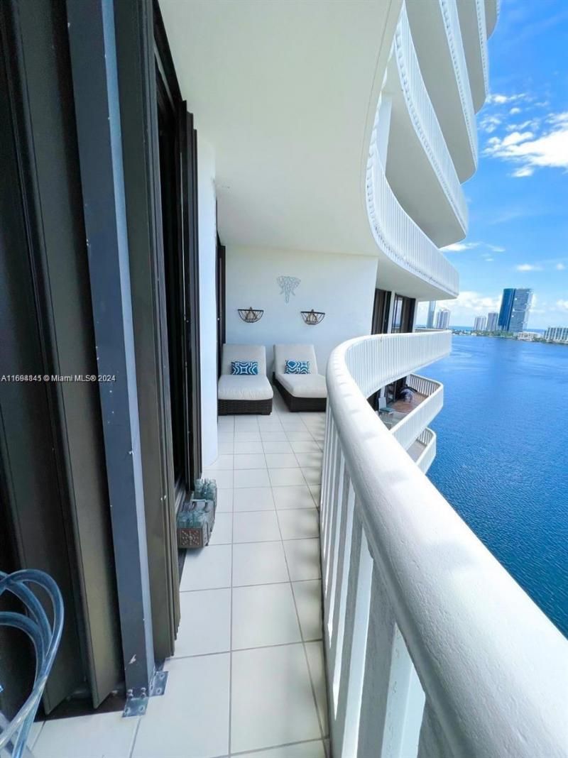 3000 Island Blvd, Unit 1201, Aventura, FL 33160 Photo