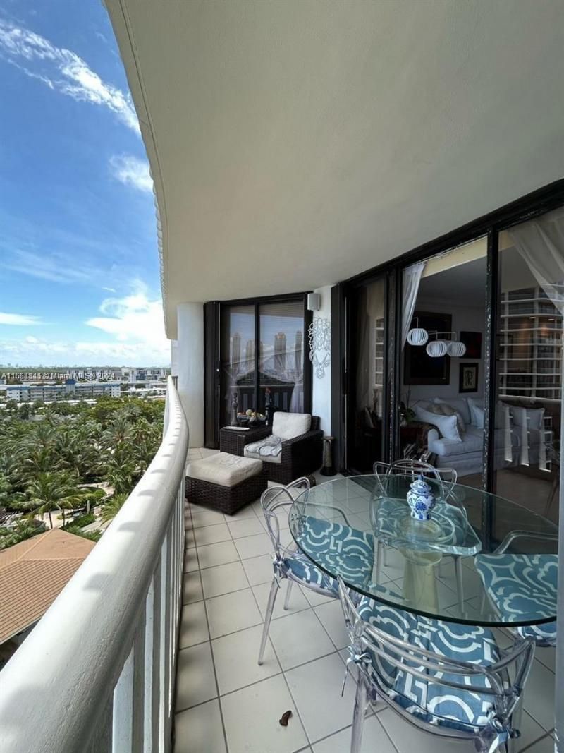 3000 Island Blvd, Unit 1201, Aventura, FL 33160 Photo