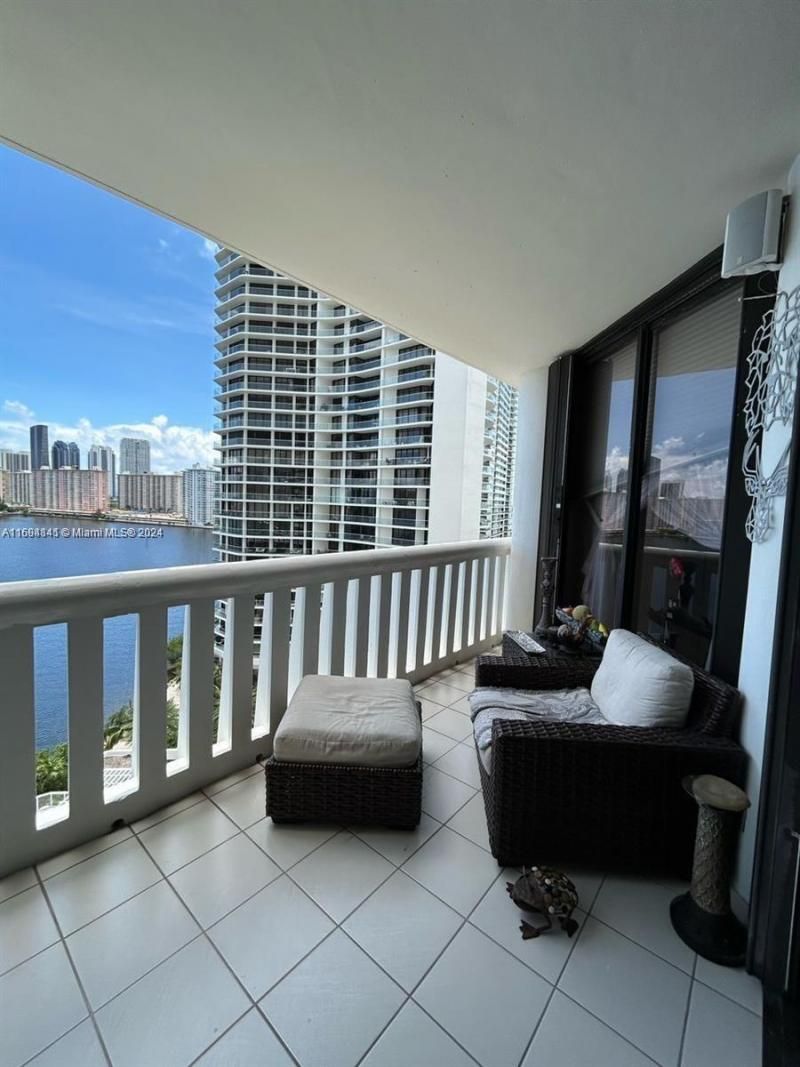 3000 Island Blvd, Unit 1201, Aventura, FL 33160 Photo