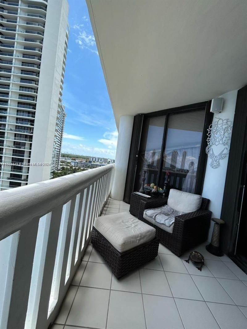 3000 Island Blvd, Unit 1201, Aventura, FL 33160 Photo