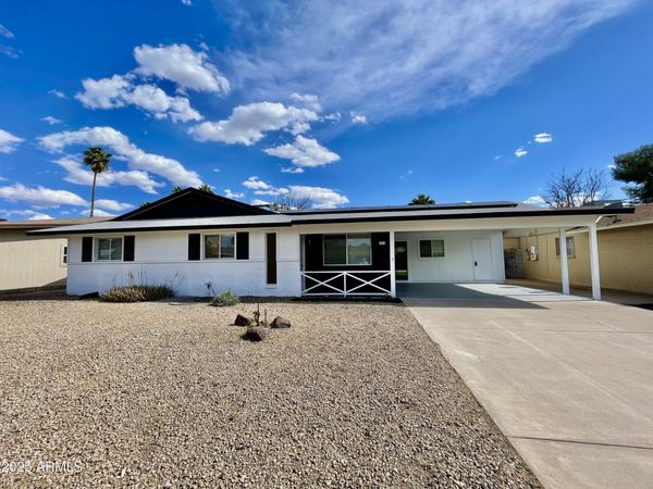 2213 E JANICE Way, Phoenix, AZ 85022