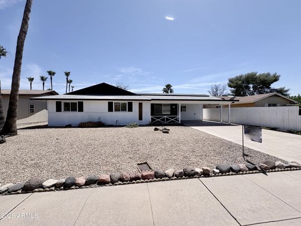 2213 E JANICE Way, Phoenix, AZ 85022