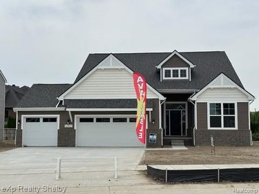 52937 WELLINGTON VALLEY Drive, Macomb Twp, MI 48042