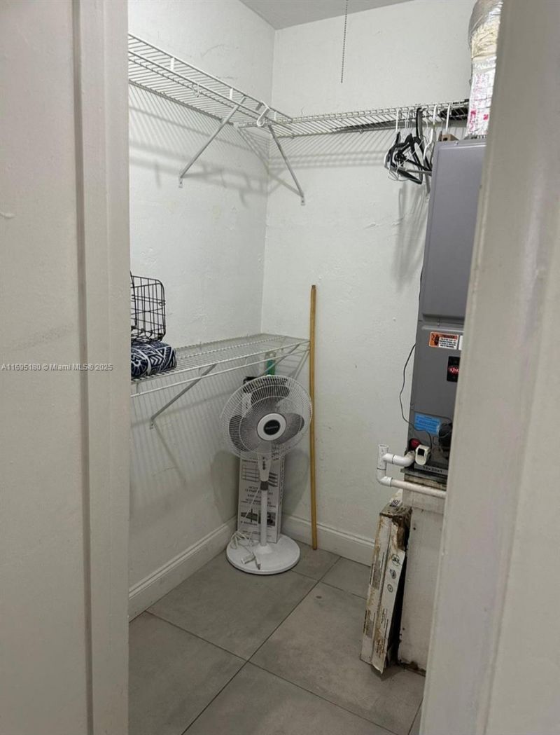 653 Michigan Ave, Unit 4, Miami Beach, FL 33139 Photo