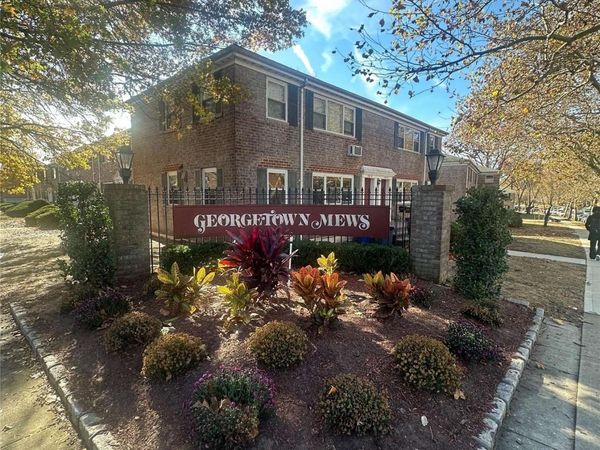 67-58 152nd St, Unit 290B, Flushing, NY 11367