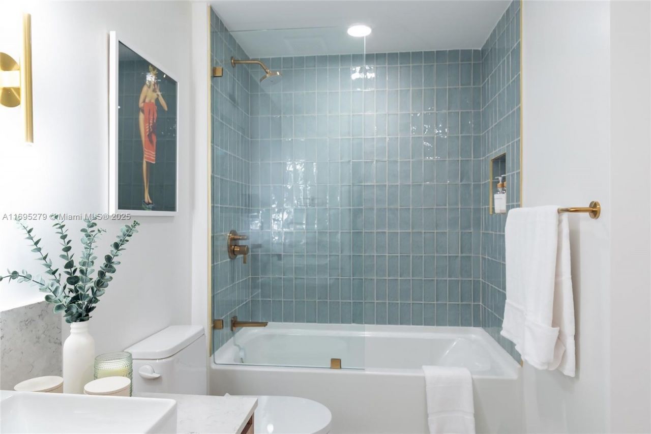 159 NE 6th St, Unit 3209, Miami, FL 33132 Photo
