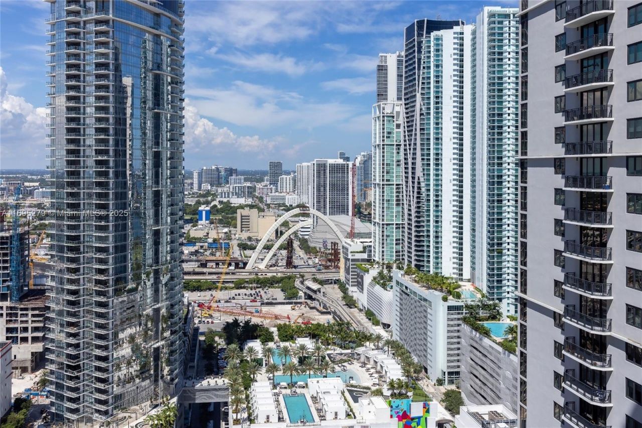 159 NE 6th St, Unit 3209, Miami, FL 33132 Photo