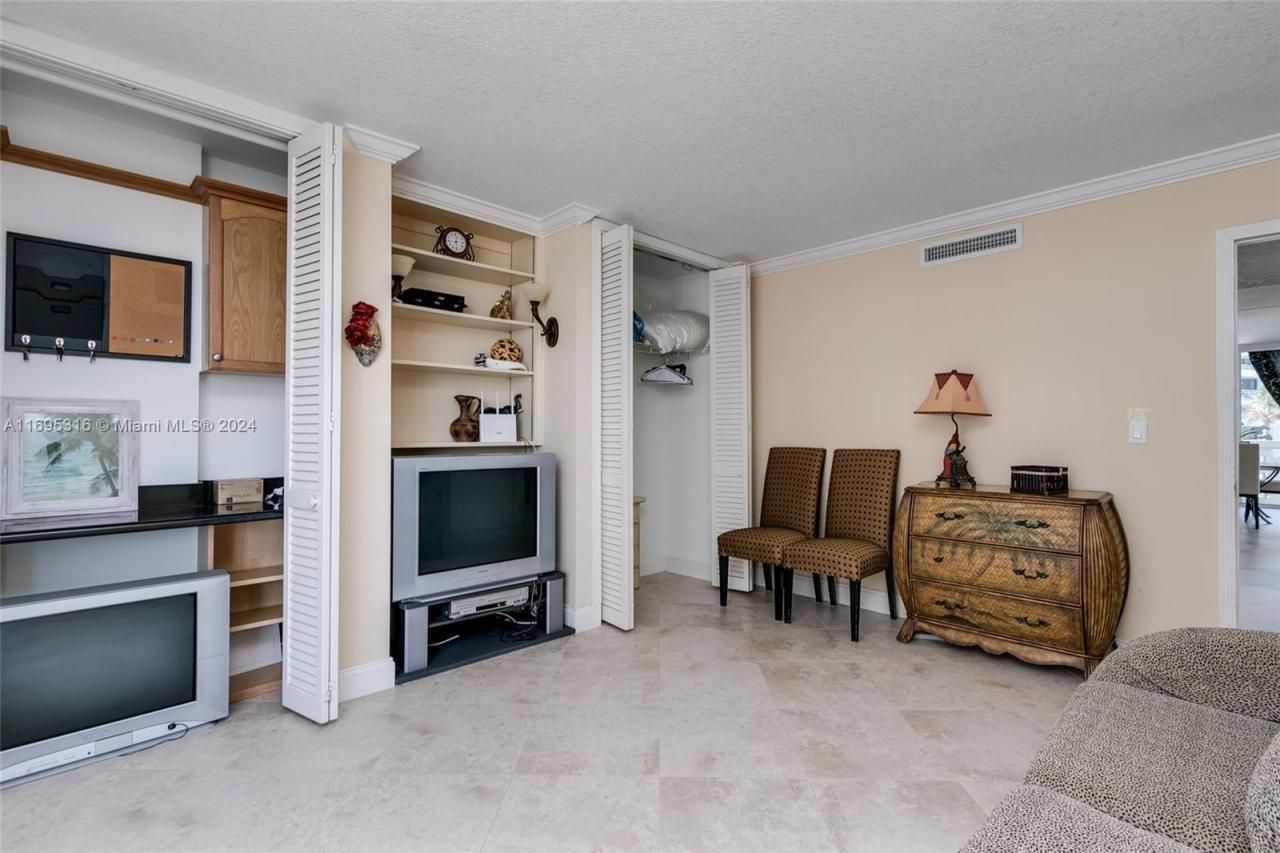 1200 S Ocean Blvd, Unit 4D, Boca Raton, FL 33432 Photo