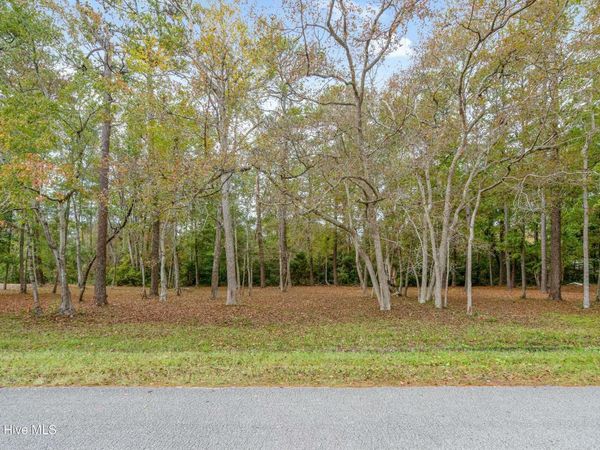 1826 Oak Street SW, Ocean Isle Beach, NC 28469