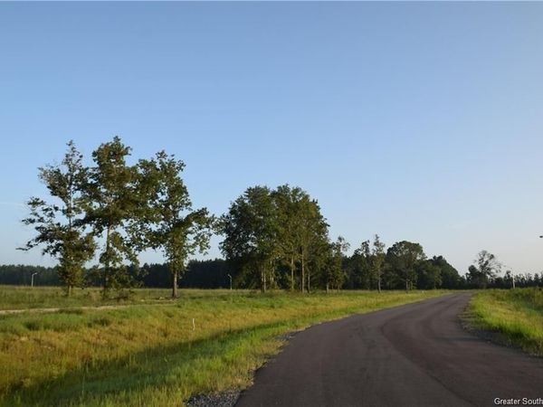 3067 White Rose Lane, Lake Charles, LA 70611