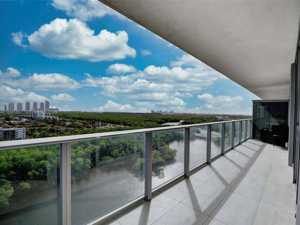 16385 Biscayne Blvd, Unit 1615, North Miami Beach, FL 33160