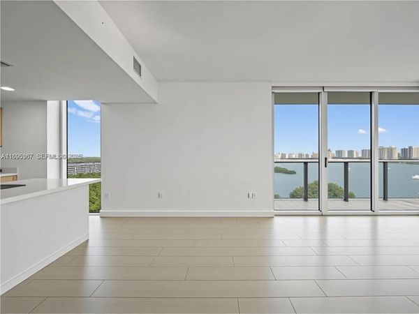 16385 Biscayne Blvd, Unit 1615, North Miami Beach, FL 33160