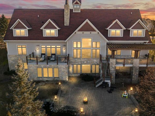 105 Legend WAY, Wales, WI 53183