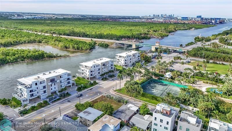 356 Balboa Street, Hollywood, FL 33019 Photo