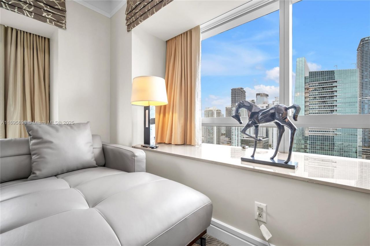 1435 Brickell Ave, Unit 3012, Miami, FL 33131 Photo