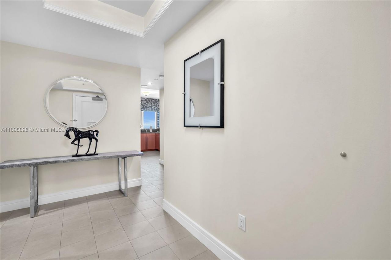 1435 Brickell Ave, Unit 3012, Miami, FL 33131 Photo