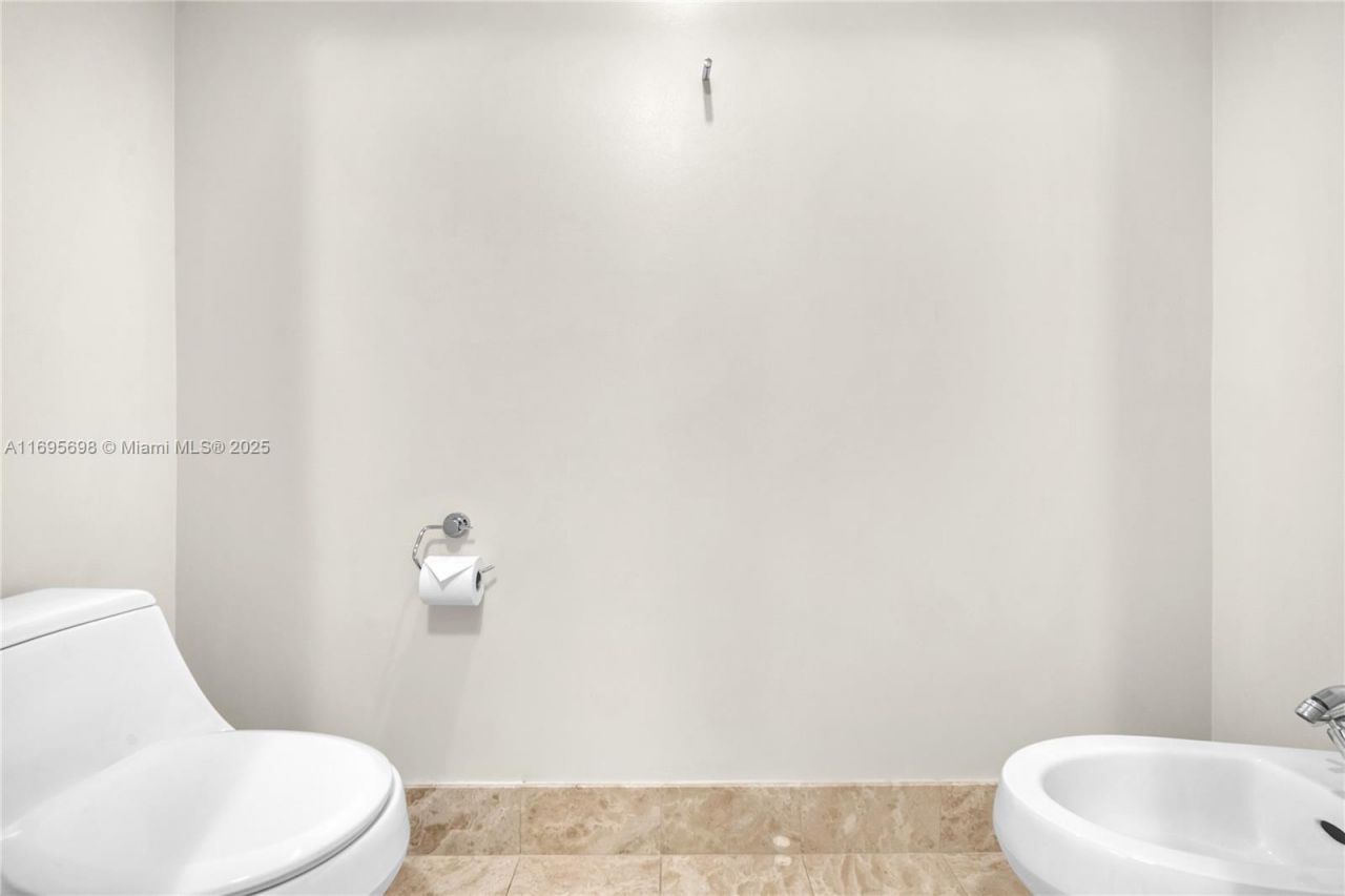 1435 Brickell Ave, Unit 3012, Miami, FL 33131 Photo