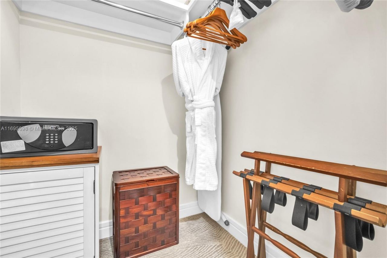 1435 Brickell Ave, Unit 3012, Miami, FL 33131 Photo