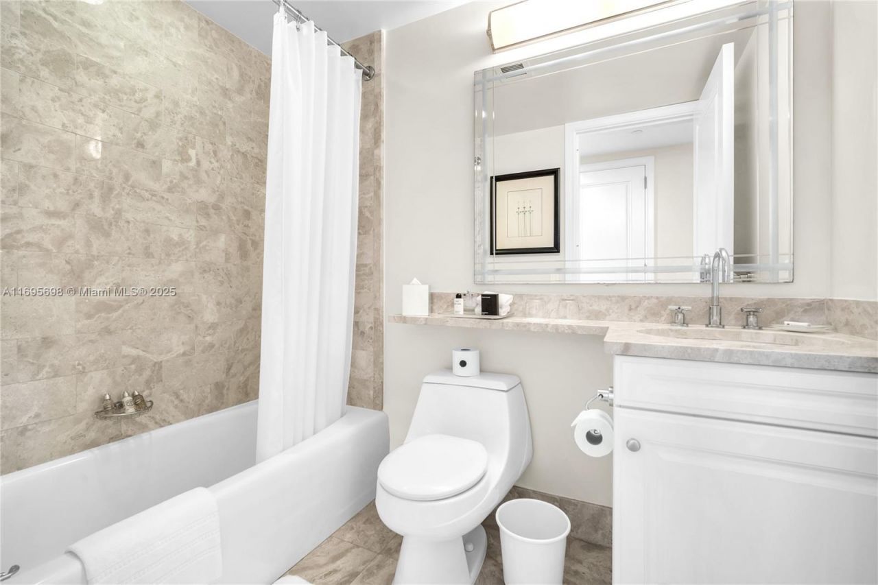 1435 Brickell Ave, Unit 3012, Miami, FL 33131 Photo