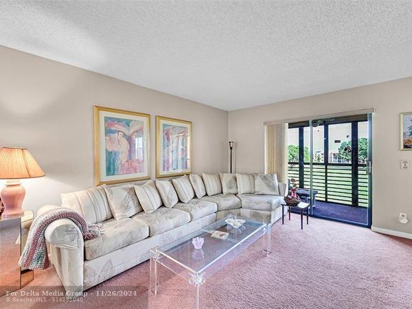 10101 Sunrise Lakes Blvd, Unit 305, Sunrise, FL 33322