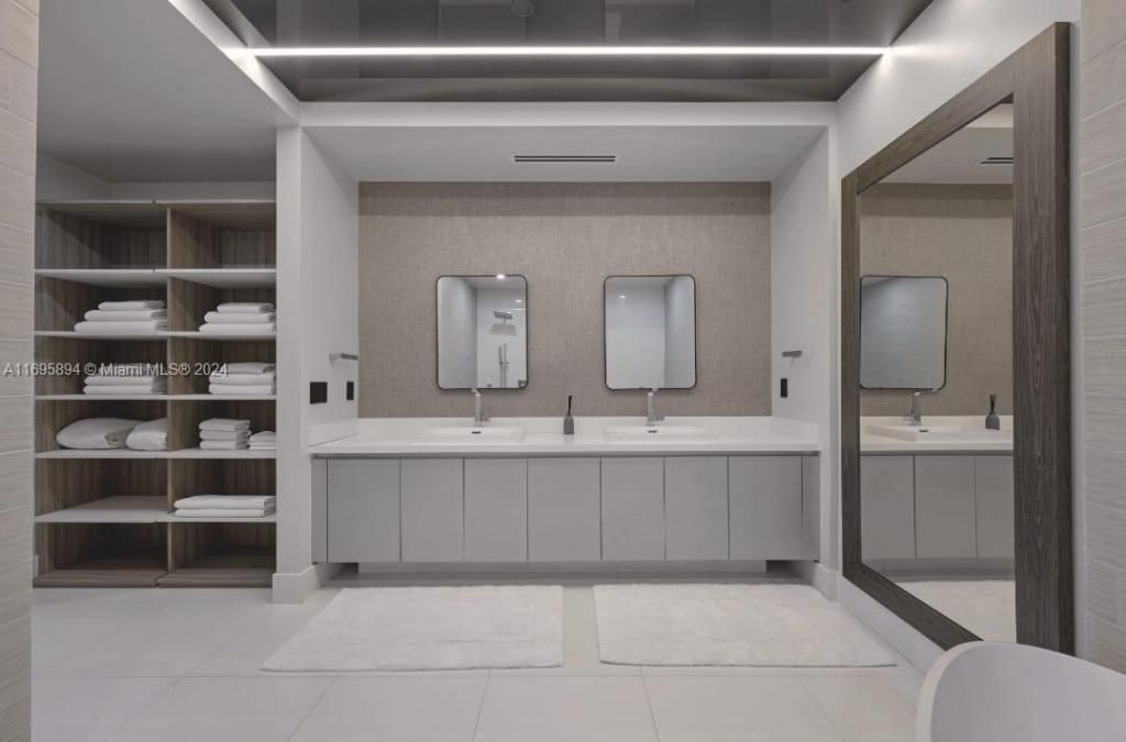 330 Sunny Isles Blvd, Unit 5-603, Sunny Isles Beach, FL 33160 Photo