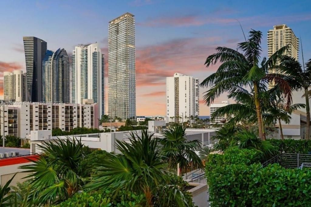 330 Sunny Isles Blvd, Unit 5-603, Sunny Isles Beach, FL 33160 Photo