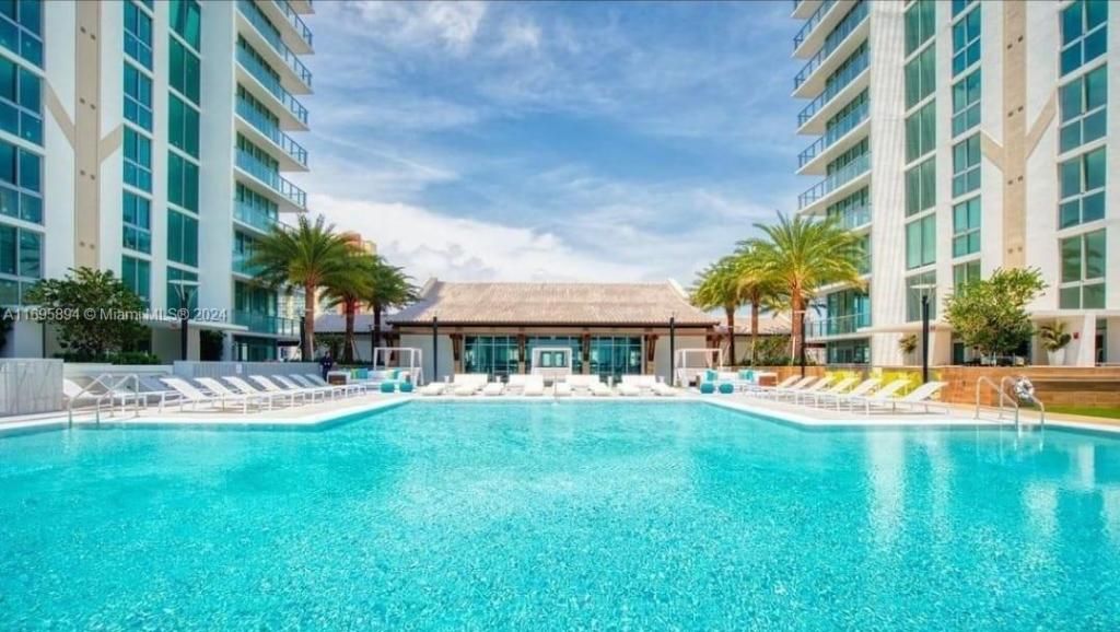 330 Sunny Isles Blvd, Unit 5-603, Sunny Isles Beach, FL 33160 Photo