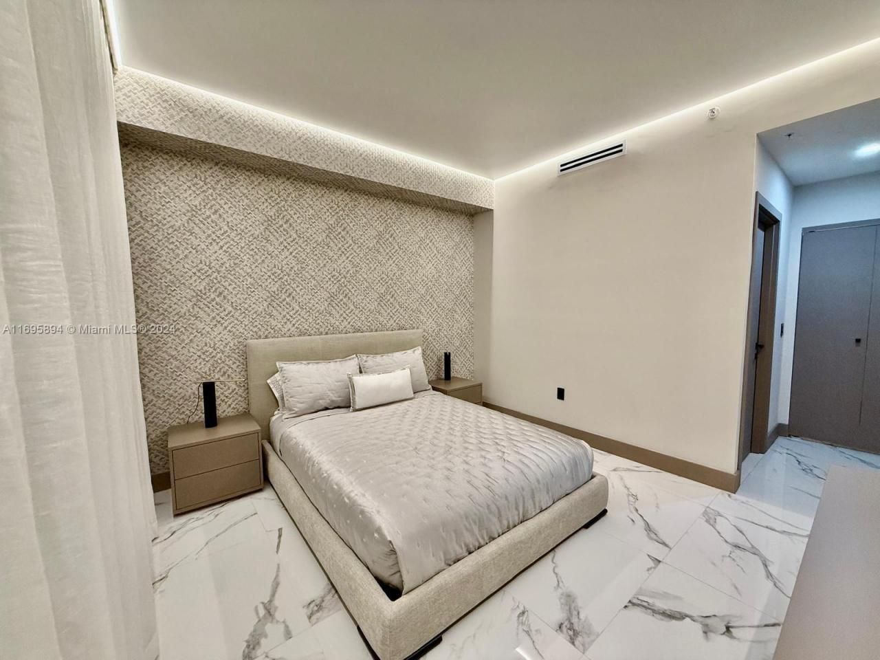 330 Sunny Isles Blvd, Unit 5-603, Sunny Isles Beach, FL 33160 Photo