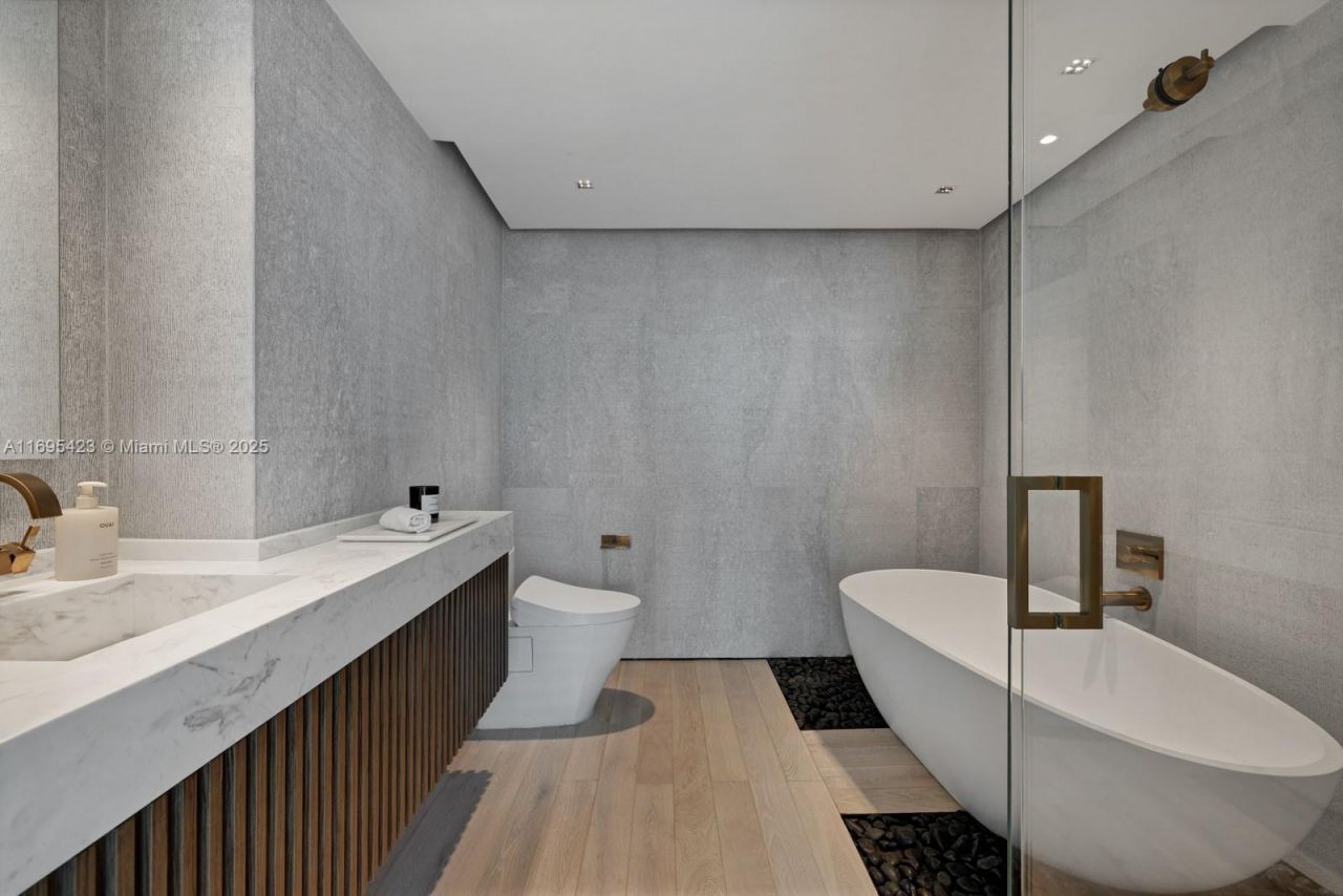 101 20th St, Unit 3503/06/09, Miami Beach, FL 33139 Photo